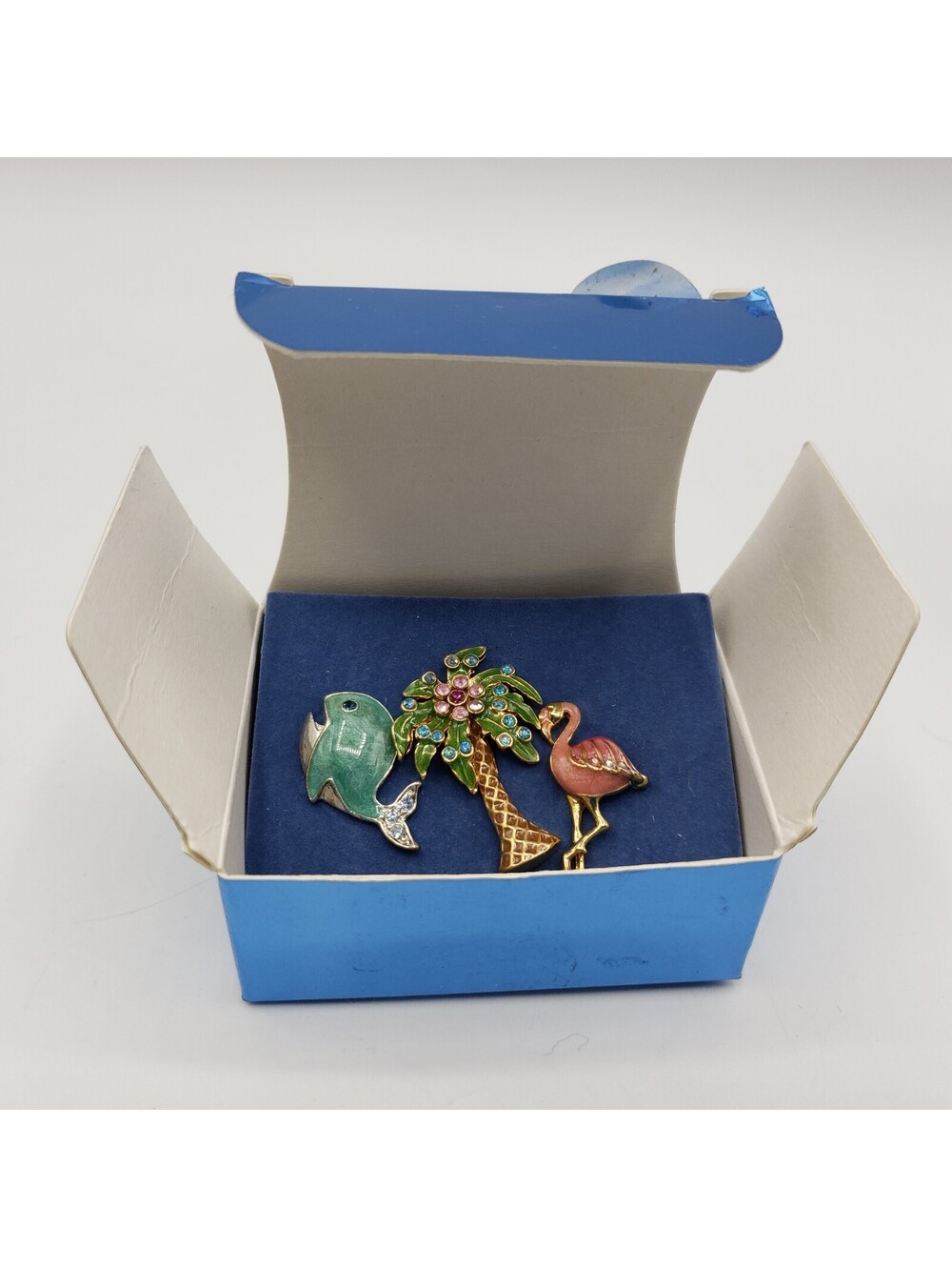 Avon 2005 Tropical Tack Pin Set NIB Whale Palm Tree Pink Flamingo